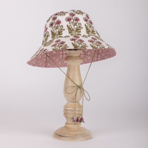 Girl Hat (Light Pink Posth)