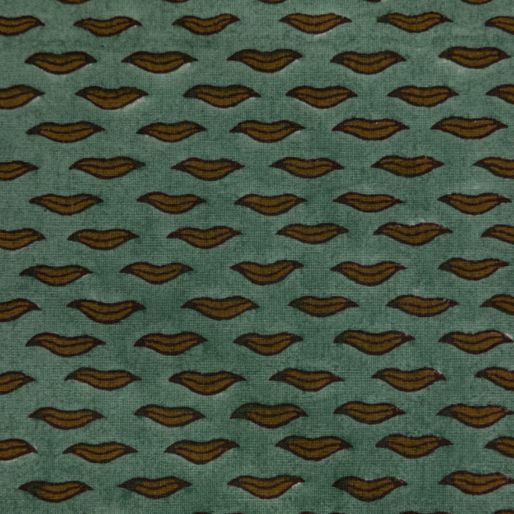 FABRIC  GREEN LIPS-Muslin