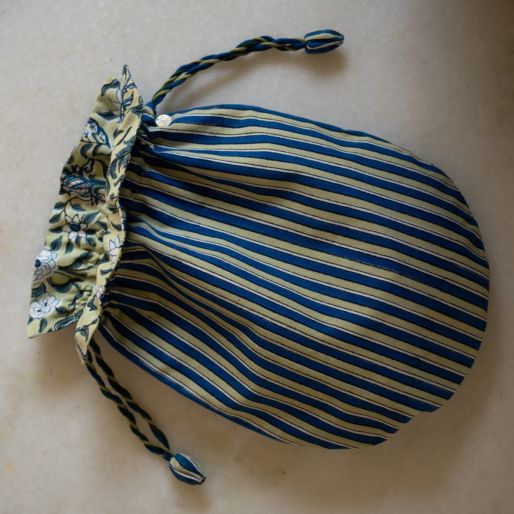 MAKI POUCH BLUE GREEN BOLD STRIPES