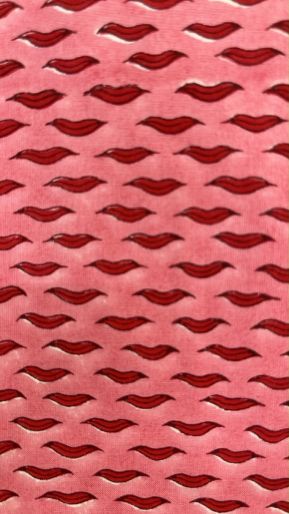 FABRIC RED LIPS ON PINK CAMBRIC